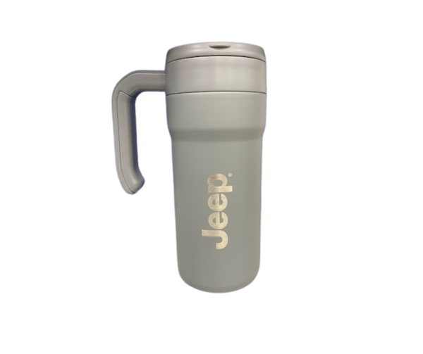 Image mise en avant de la tasse de voyage Jeep