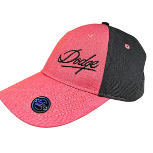 Casquette de la marque Dodge, vue de profil